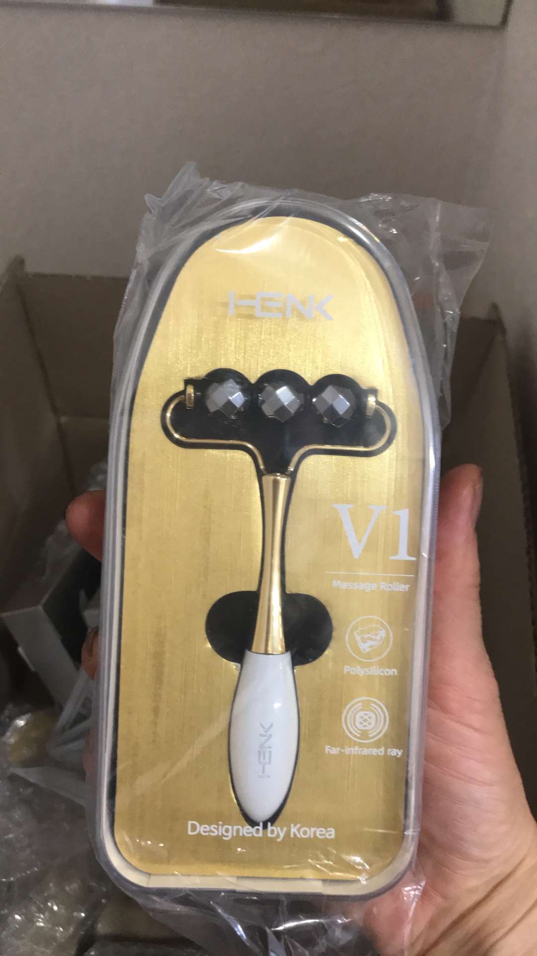 コラーゲンアイ＆スマイルラインシートとダイヤローラー